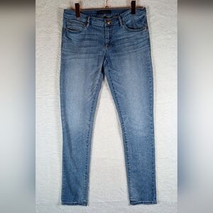 226-Juicy Couture Light Blue Skinny Jeans
